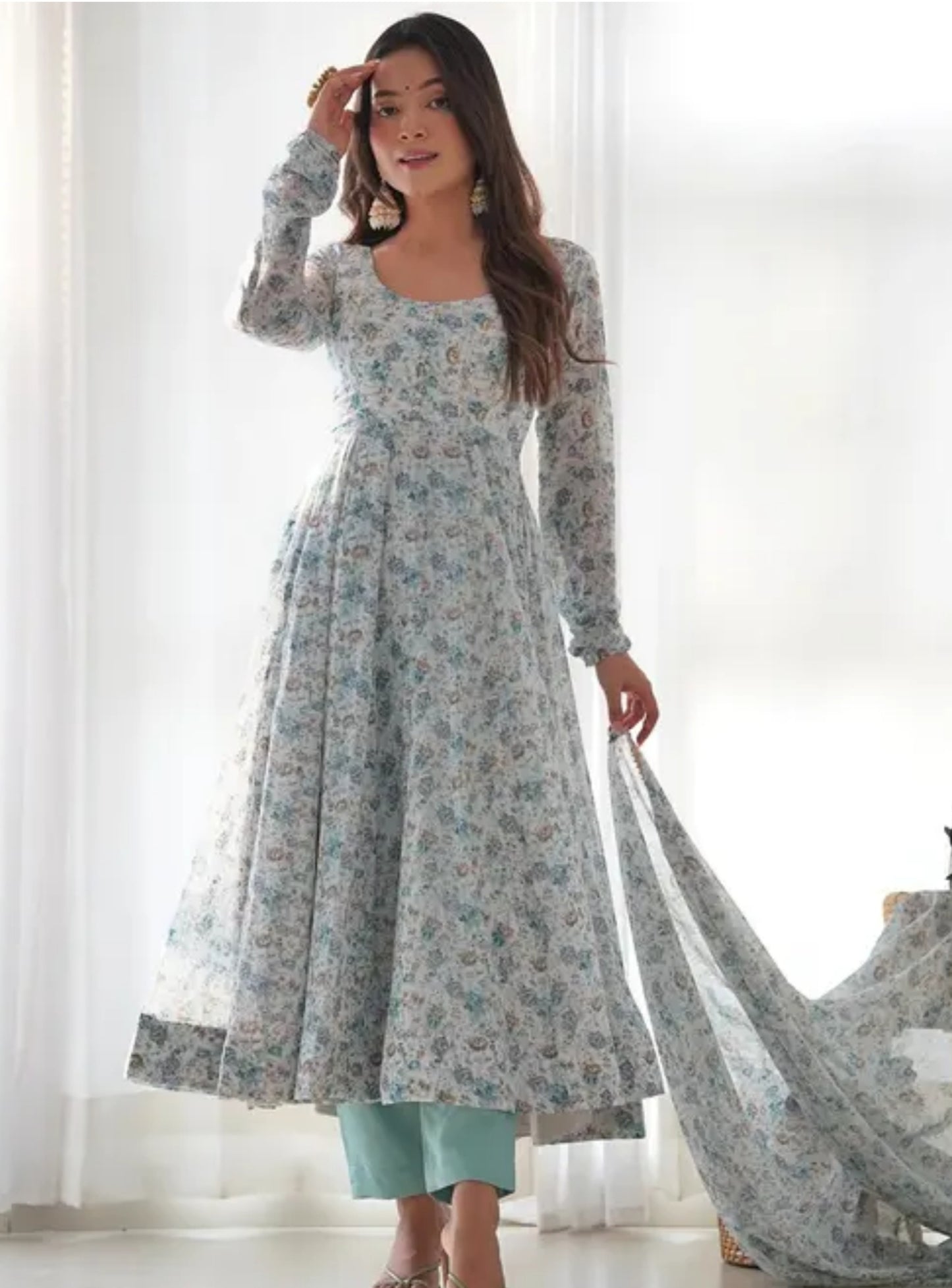 Women Georgette Kurta With Dupatta Set
