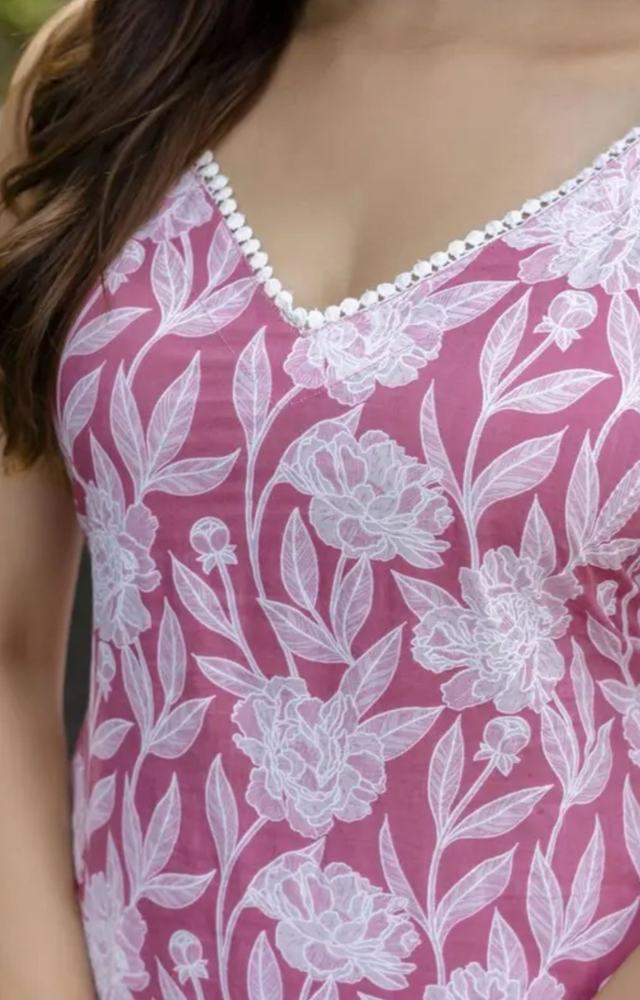 Partywear sleeveless kurti
