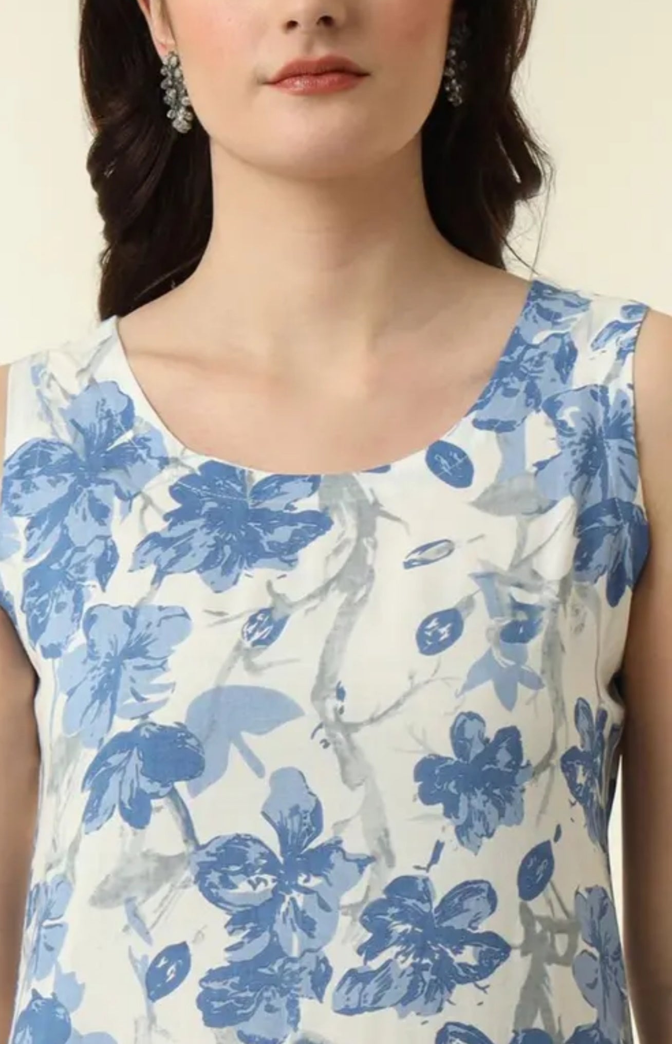 Women Rayon printed sleeveless partywear kurti