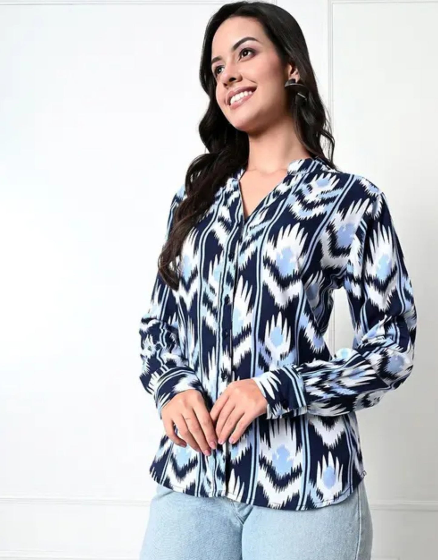 Women Relaxed Fit Fit Printed Casual Shirt
