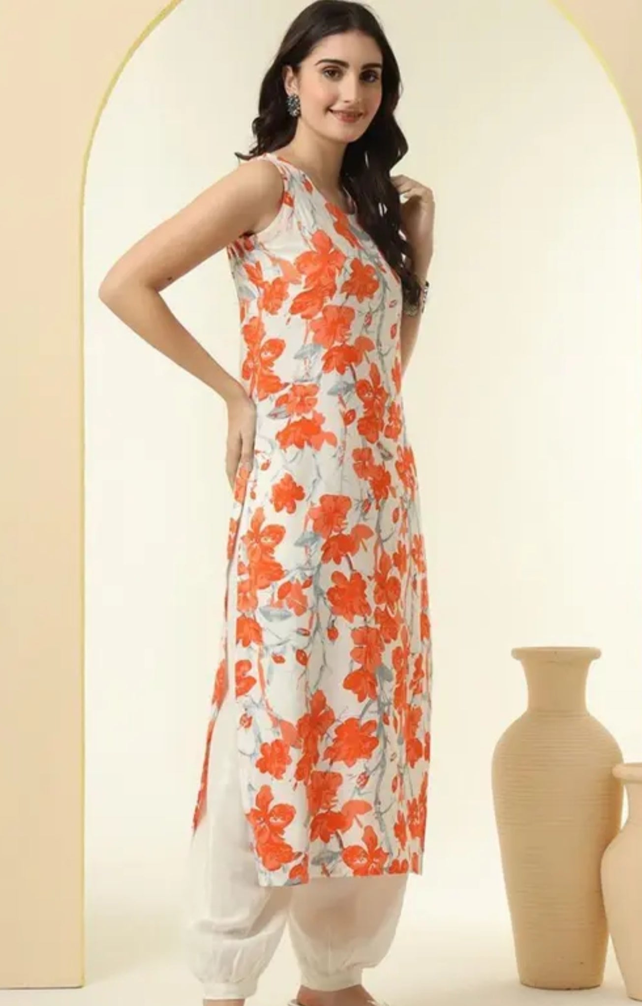 Women Rayon printed sleeveless partywear kurti