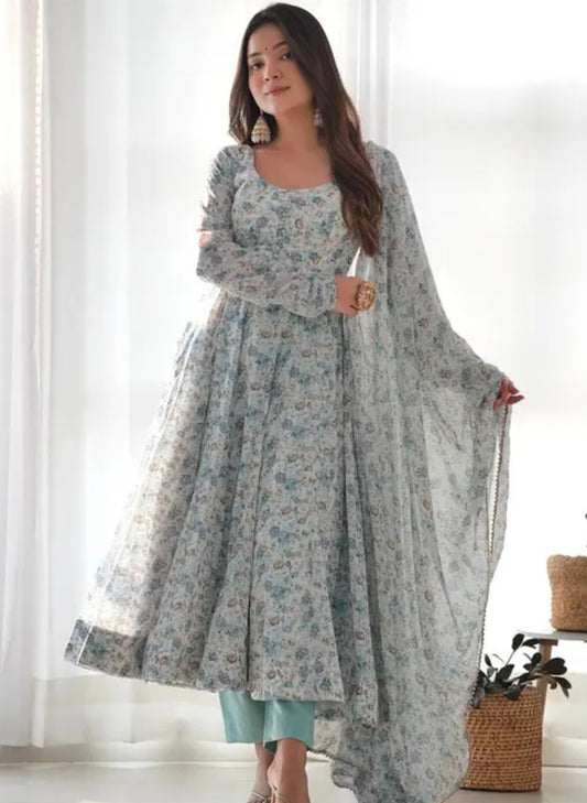 Women Georgette Kurta With Dupatta Set
